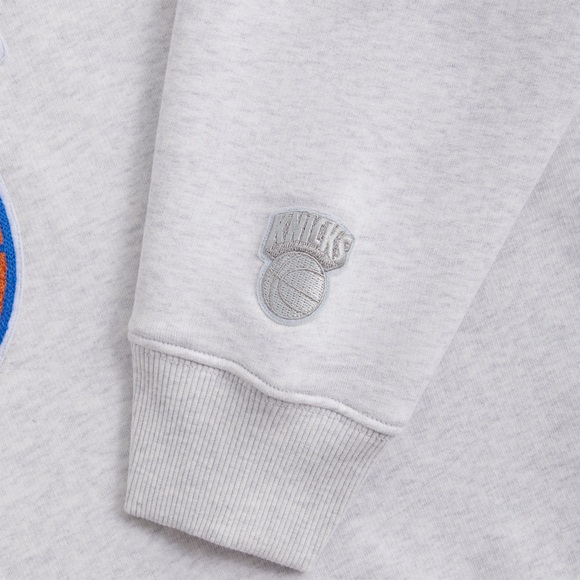 Kith for the New York Knicks Retro NY Nelson Crewneck Light Heather Grey XXL - Picture 4 of 7